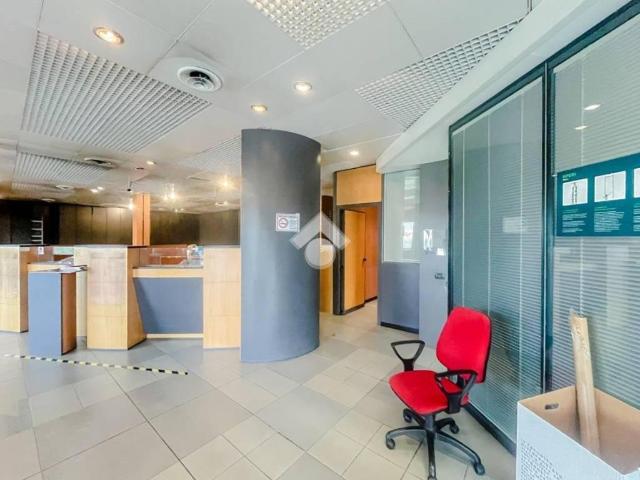 Ufficio in affitto a Unione dei comuni del Distretto Ceramico, Sassuolo