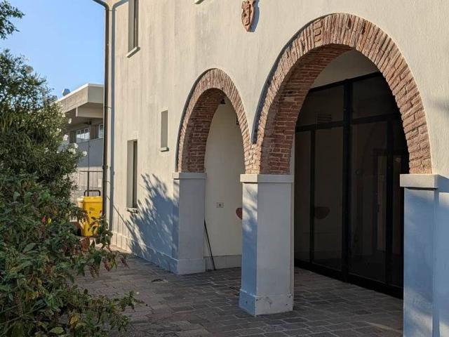 Ufficio in affitto a Rinaldi, Scandicci