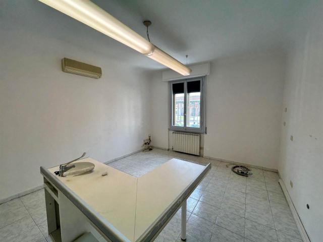 Ufficio in affitto a San Giusto, Scandicci