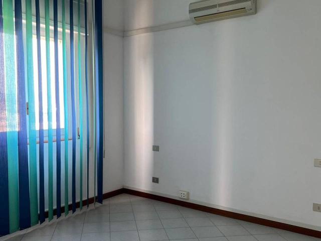 Ufficio in affitto a Selargius, Sardigna/Sardegna