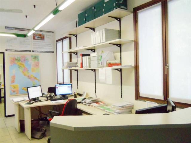 Ufficio in affitto a Santa Valeria, Seregno
