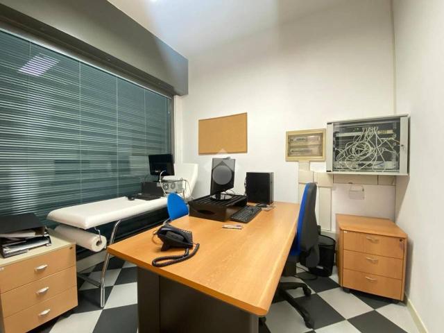 Ufficio in affitto a Paderno, Seriate