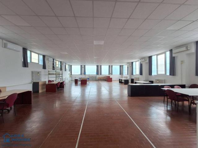 Ufficio in affitto a Zona Omogenea Milano Nord, Sesto San Giovanni