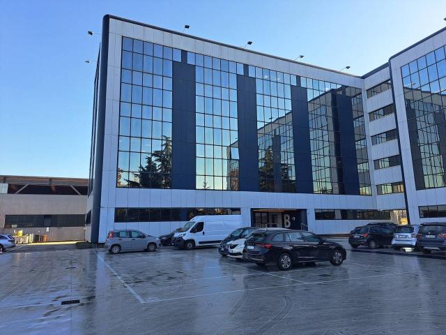 Ufficio in affitto a Zona Omogenea Milano Nord, Sesto San Giovanni