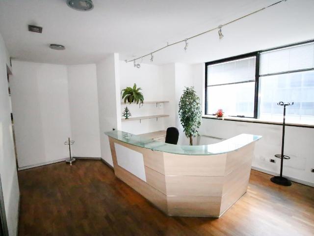 Ufficio in affitto a Zona Omogenea Milano Nord, Sesto San Giovanni