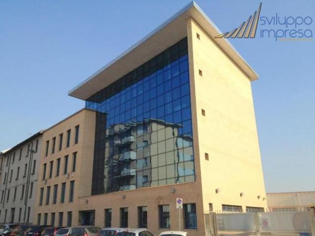 Ufficio in affitto a Zona Omogenea Milano Nord, Sesto San Giovanni