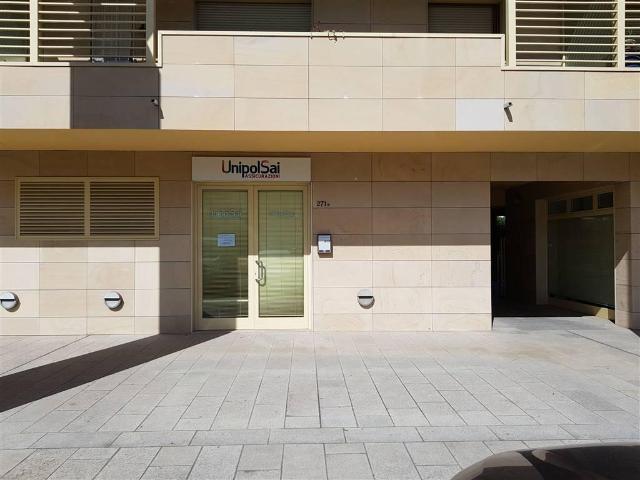Ufficio in affitto a Signa, Toscana