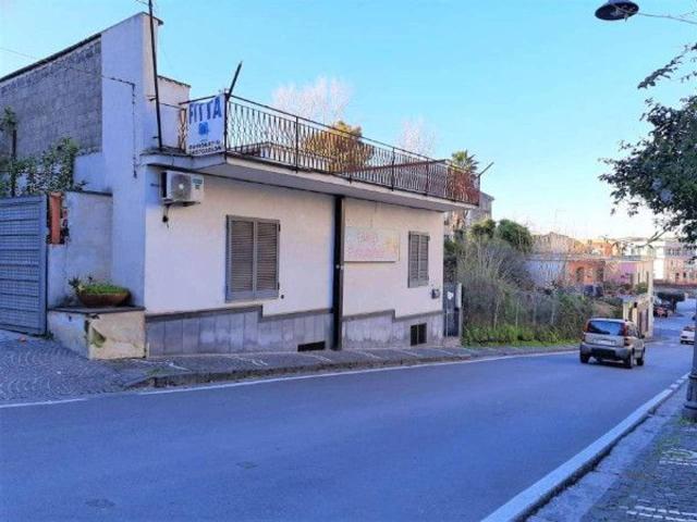 Ufficio in affitto a Santa Maria di Costantinopoli, Somma Vesuviana