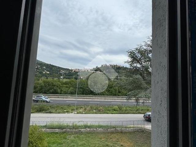Ufficio in affitto a Spello, Perugia