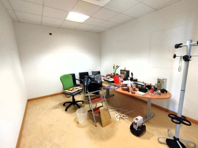 Ufficio in affitto a Spresiano, Veneto