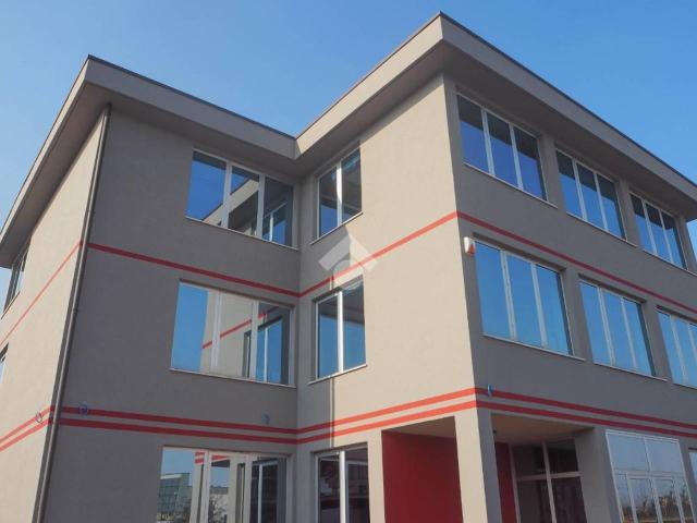 Ufficio in affitto a Bellusco, Lombardia