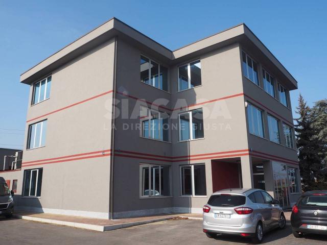 Ufficio in affitto a Cascina Cà, Sulbiate