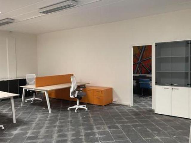 Ufficio in affitto a Susegana, Veneto