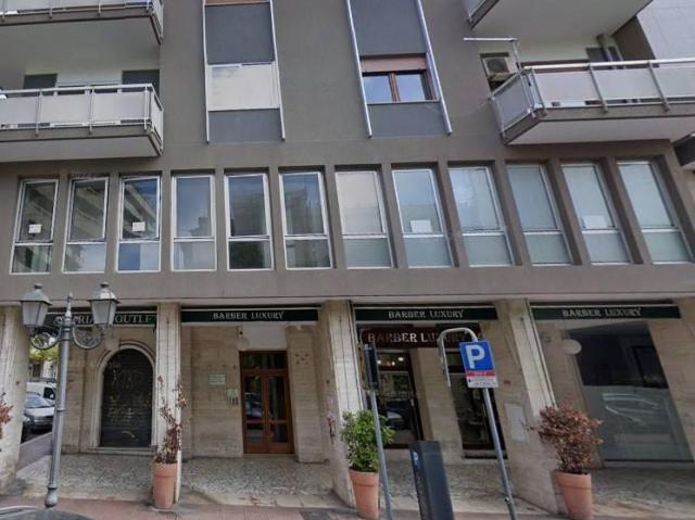 Ufficio in affitto a Puglia, Taranto