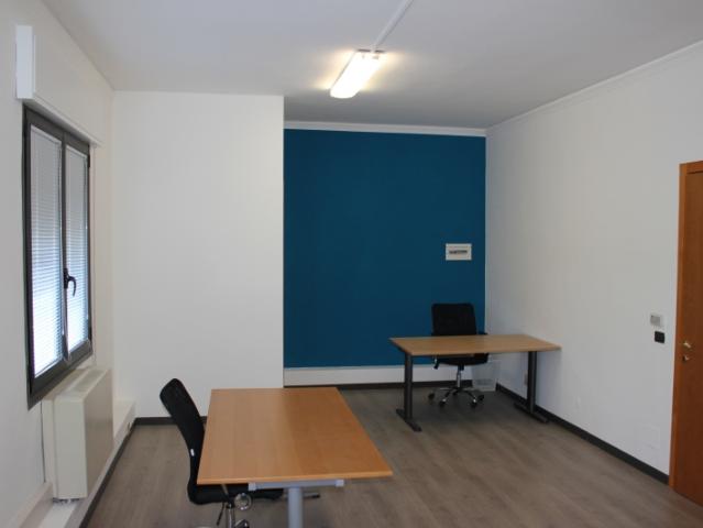 Ufficio in affitto a Teglio Veneto, Veneto