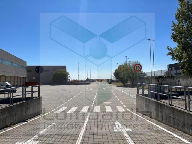 Ufficio in affitto a Telgate, Lombardia