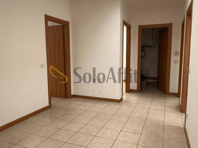 Ufficio in affitto a Terni, Umbria
