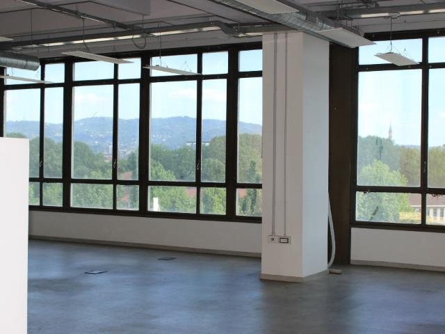 Ufficio in affitto a Circoscrizione 4, Piemonte