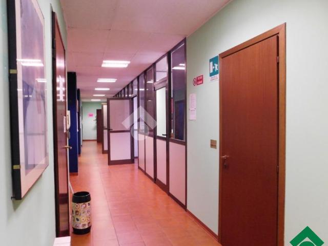 Ufficio in affitto a Circoscrizione 5, Piemonte