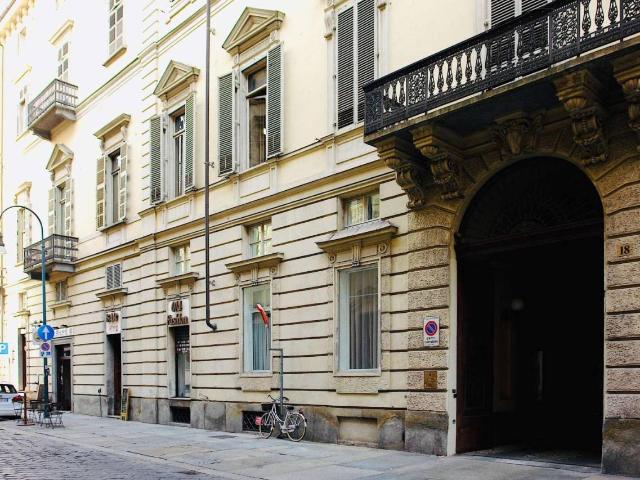 Ufficio in affitto a Circoscrizione 1, Piemonte