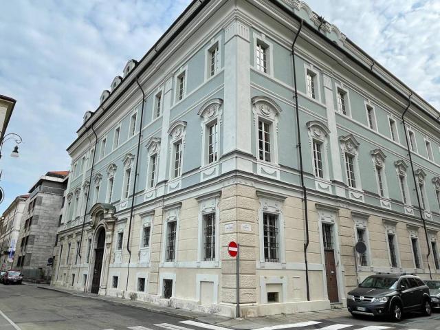 Ufficio in affitto a Circoscrizione 1, Piemonte