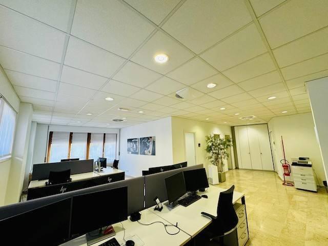 Ufficio in vendita a Circoscrizione 8, Piemonte