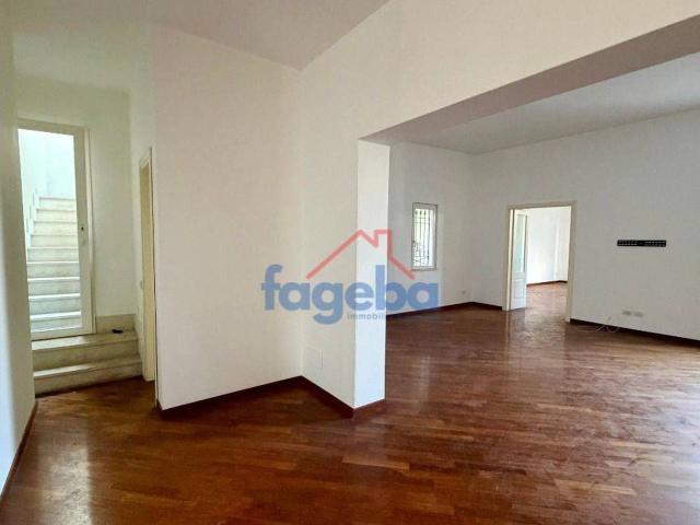 Ufficio in affitto a Puglia, Barletta-andria-trani