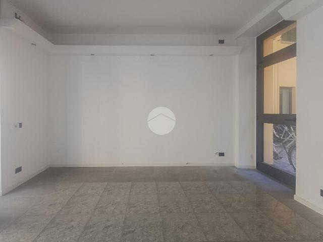 Ufficio in affitto a Treviglio, Lombardia