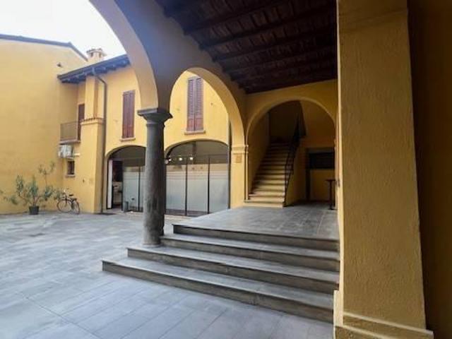 Ufficio in affitto a Treviglio, Lombardia