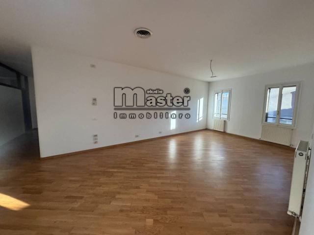 Ufficio in affitto a San Zeno, Treviso