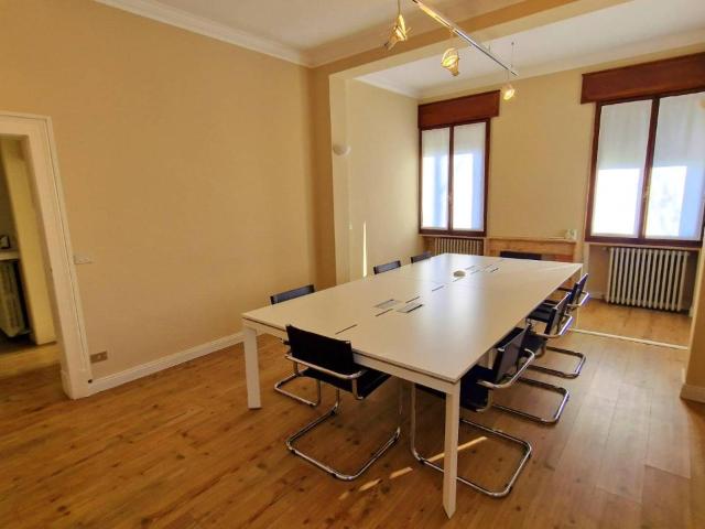 Ufficio in affitto a Treviso, Veneto