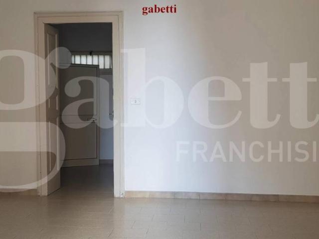 Ufficio in affitto a Puglia, Lecce