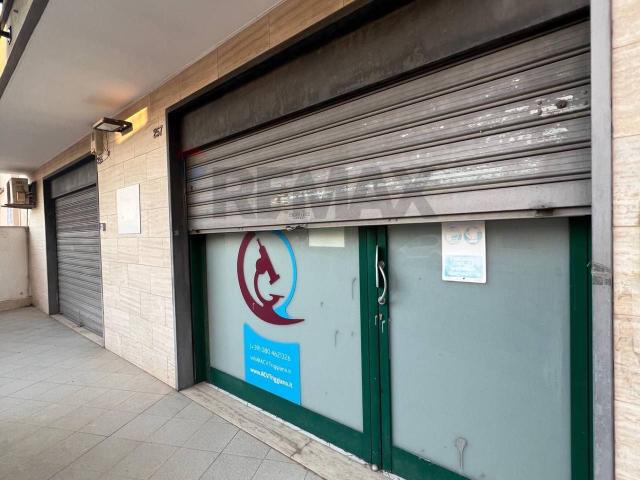 Ufficio in affitto a Puglia, Bari