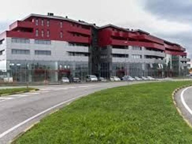 Ufficio in affitto a Paderno, Reana Del Roiale