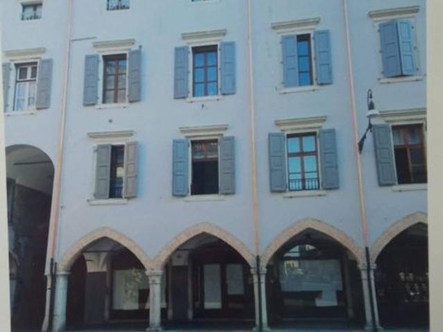 Ufficio in affitto a Borgo Poscolle, Reana Del Roiale