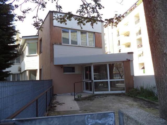 Ufficio in affitto a Borgo Pracchiuso, Reana Del Roiale