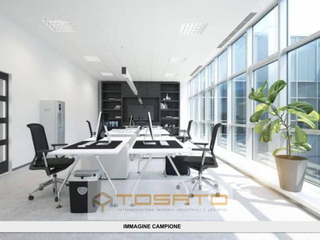 Ufficio in affitto a Ovest, Brenzone