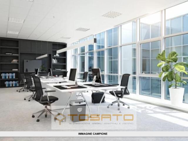 Ufficio in affitto a Ovest, Brenzone