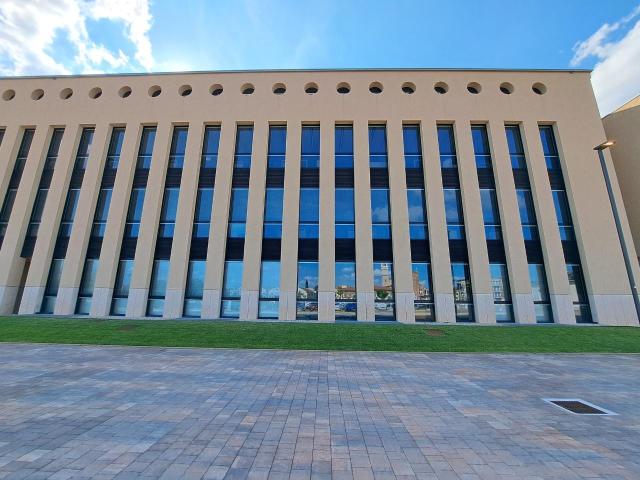 Ufficio in affitto a Sud, Brenzone