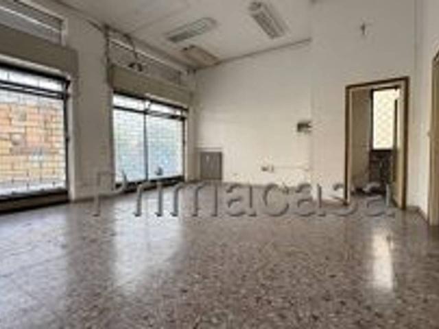 Ufficio in affitto a Quinzano, Brenzone