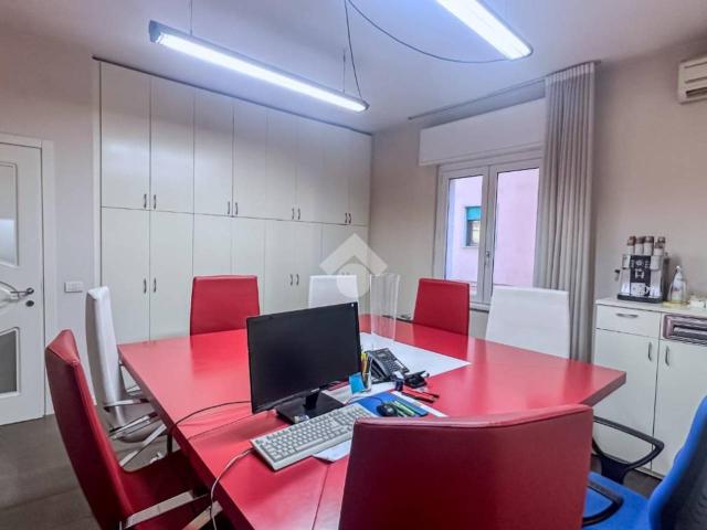 Ufficio in affitto a Nord-Ovest, Brenzone