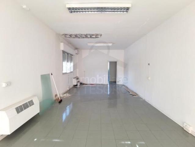 Ufficio in affitto a Verucchio, Reggio Emilia