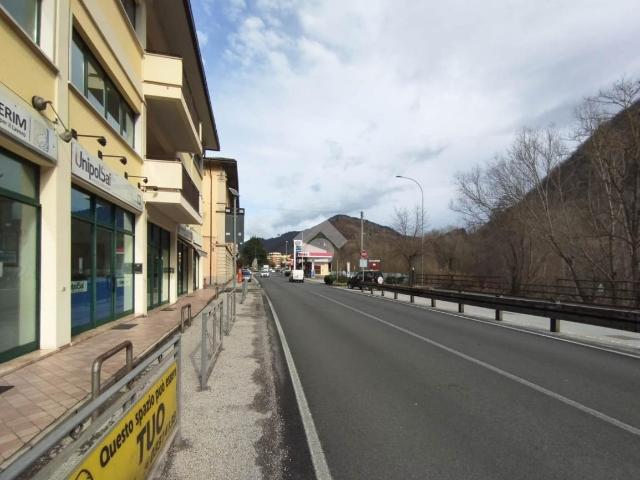 Ufficio in affitto a Comunità montana della Valle Sabbia, Vestone