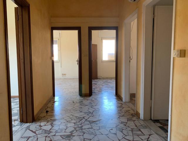 Ufficio in affitto a Torre del Lago Puccini, Viareggio