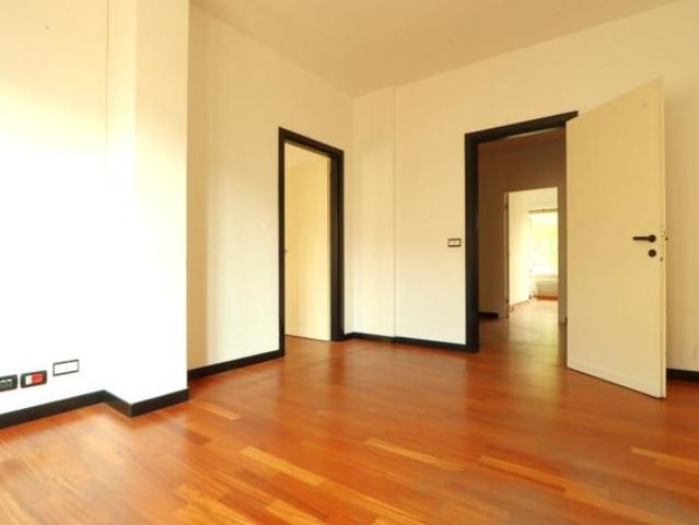 Locale Commerciale in affitto a Vicenza, Veneto