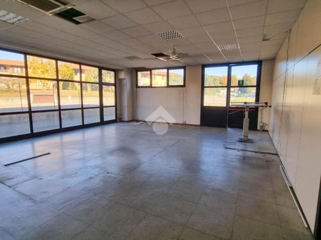 Ufficio in affitto a Viganò, Lombardia