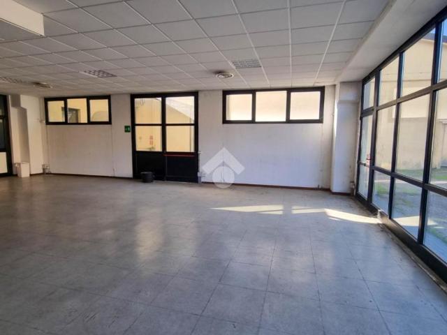 Ufficio in affitto a Viganò, Lombardia