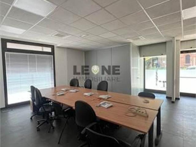 Ufficio in affitto a Unione di comuni Terre di Castelli, Vignola