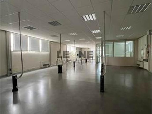 Ufficio in affitto a Unione di comuni Terre di Castelli, Vignola
