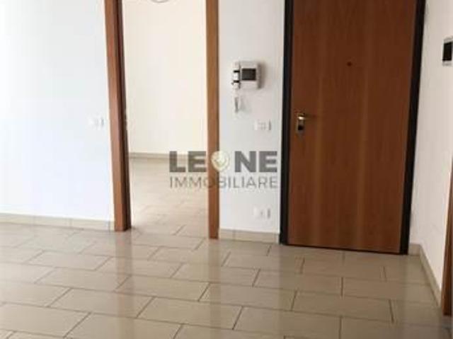 Ufficio in affitto a Unione di comuni Terre di Castelli, Vignola